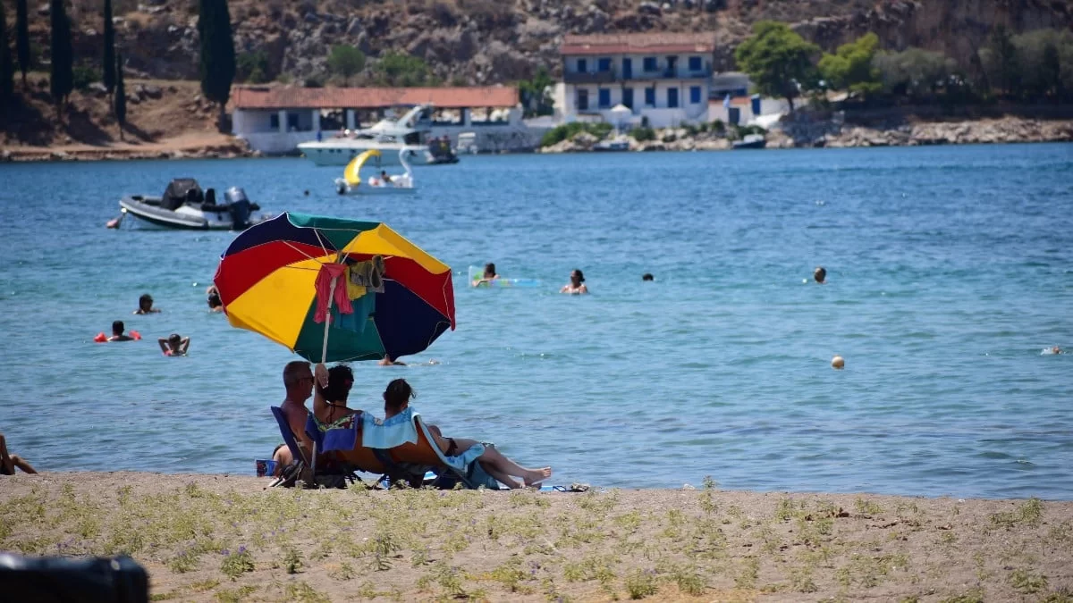 Καιρός (17/8): Μετά τις βροχές ανεβαίνει η θερμοκρασία - Μέχρι πού θα φτάσει ο υδράργυρος