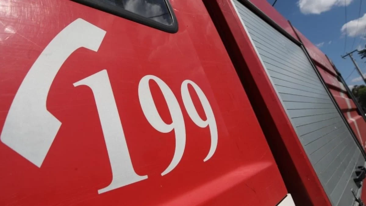 Φωτιά στη Θεσσαλονίκη κοντά στα διόδια