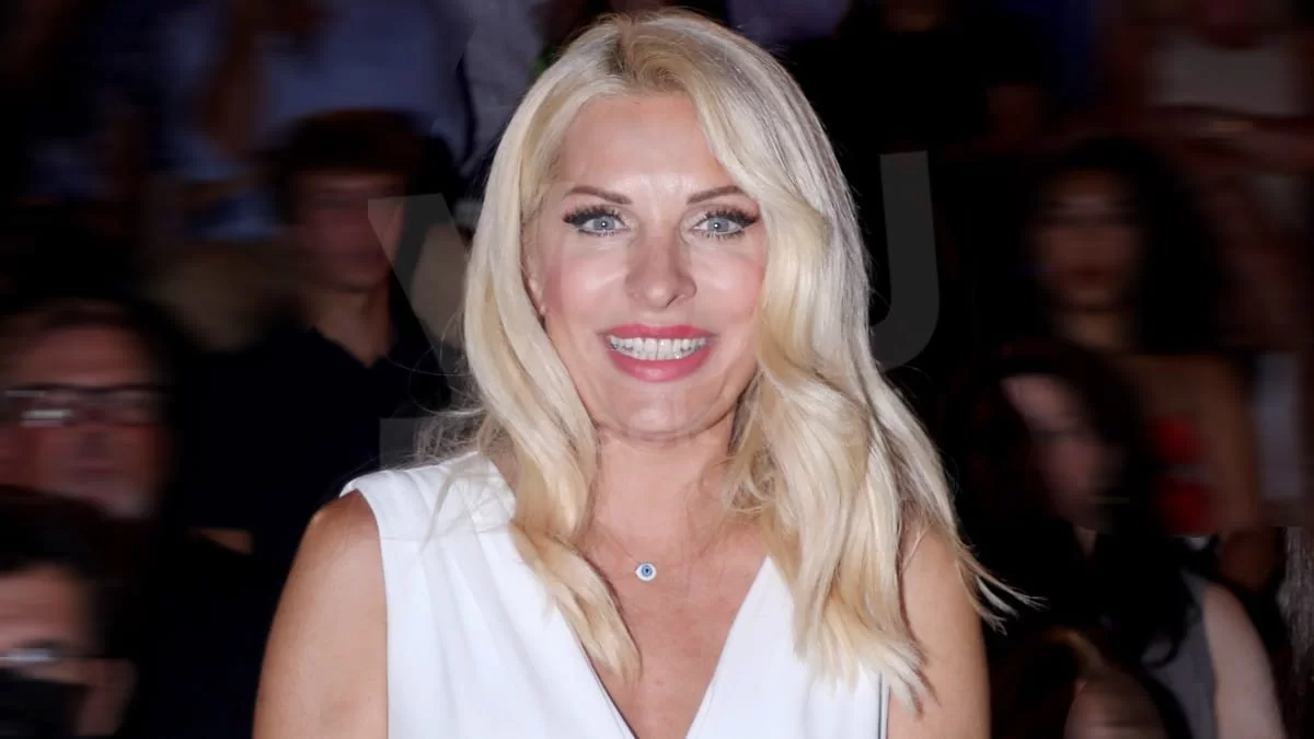 Δεν σας πάει ο νους πόσο βαθιά χώνει το χέρι στην τσέπη η Μενεγάκη - Το ποσό που  δίνει στην νταντά των παιδιών της