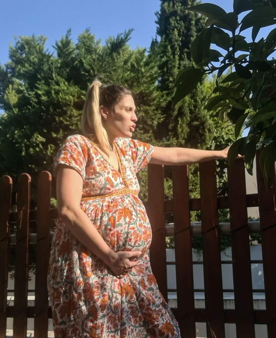 Μαντώ Γαστεράτου - έγκυος