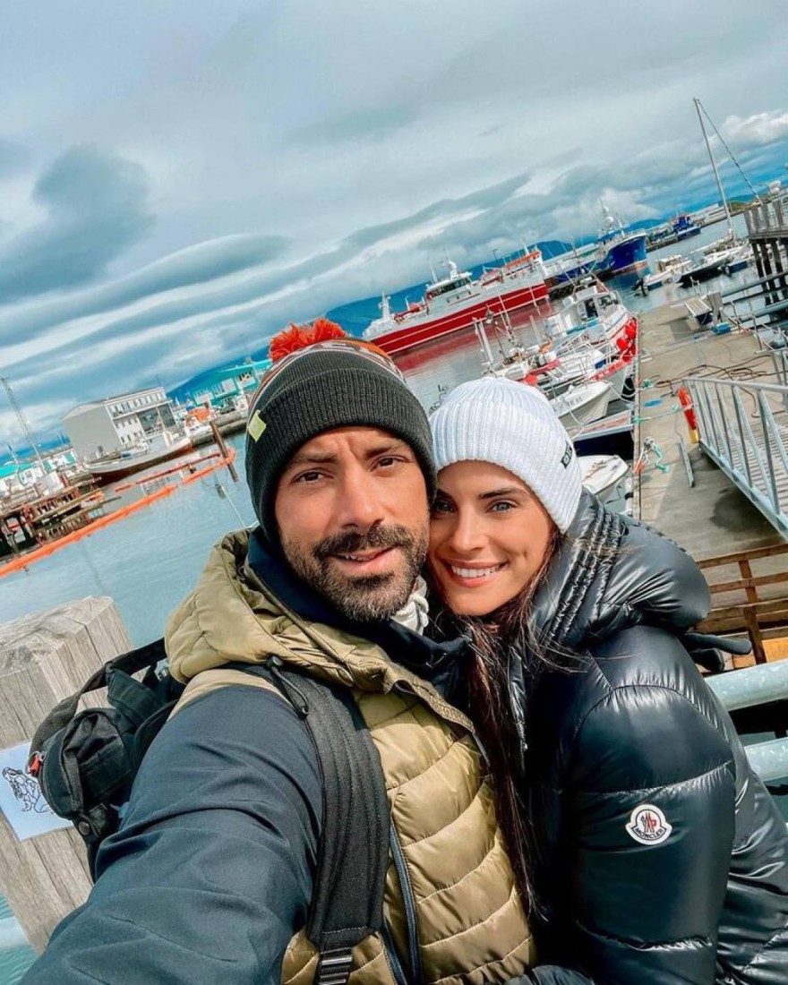 Χριστίνα Μπόμπα - Σάκης Τανιμανίδης - απόδραση