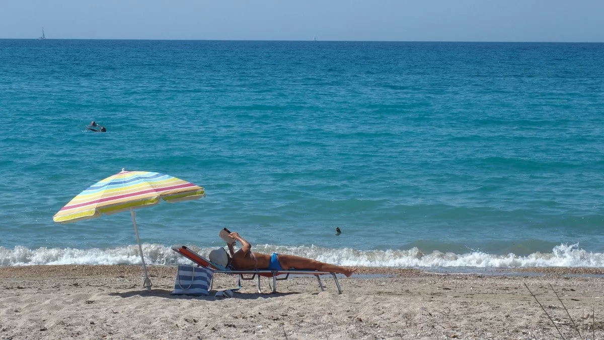 Καιρός 9/8: Θα σκάσουμε από την ζέστη - Μέχρι πόσο θα φτάσει η θερμοκρασία