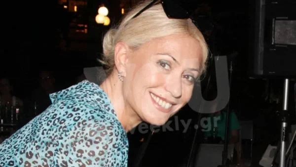 Σούσουρο με τη νέα ανάρτηση της Μαρίας Μπακοδήμου - Ποζάρει με το μπικίνι της στα 57