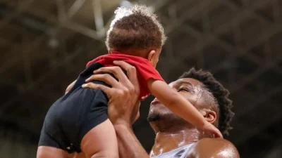 Στιγμές ευτυχίας για τον Γιάννη Αντετοκούνμπο - Η τρυφερή ανάρτηση για τα πρώτα γενέθλια του γιου του