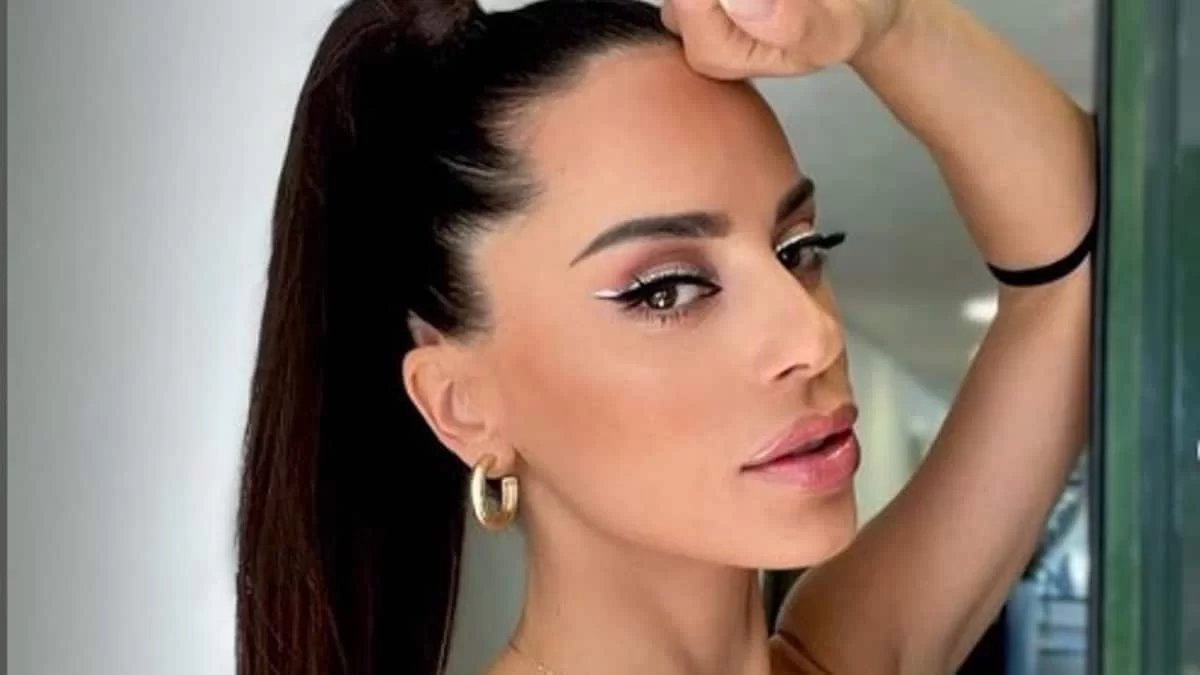 Αγαπημένοι και αγκαλιασμένοι - Η πρώτη ανάρτηση της Αντωνά μετά την πρεμιέρα του Ποιος είναι πρωινιάτικα