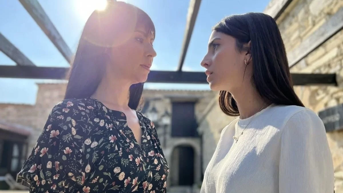 Γη της Ελιάς - αποκλειστικό: Η Αρετή μπαίνει ανάμεσα σε Φίλιππο και Βασιλική! Το σατανικό της σχέδιο