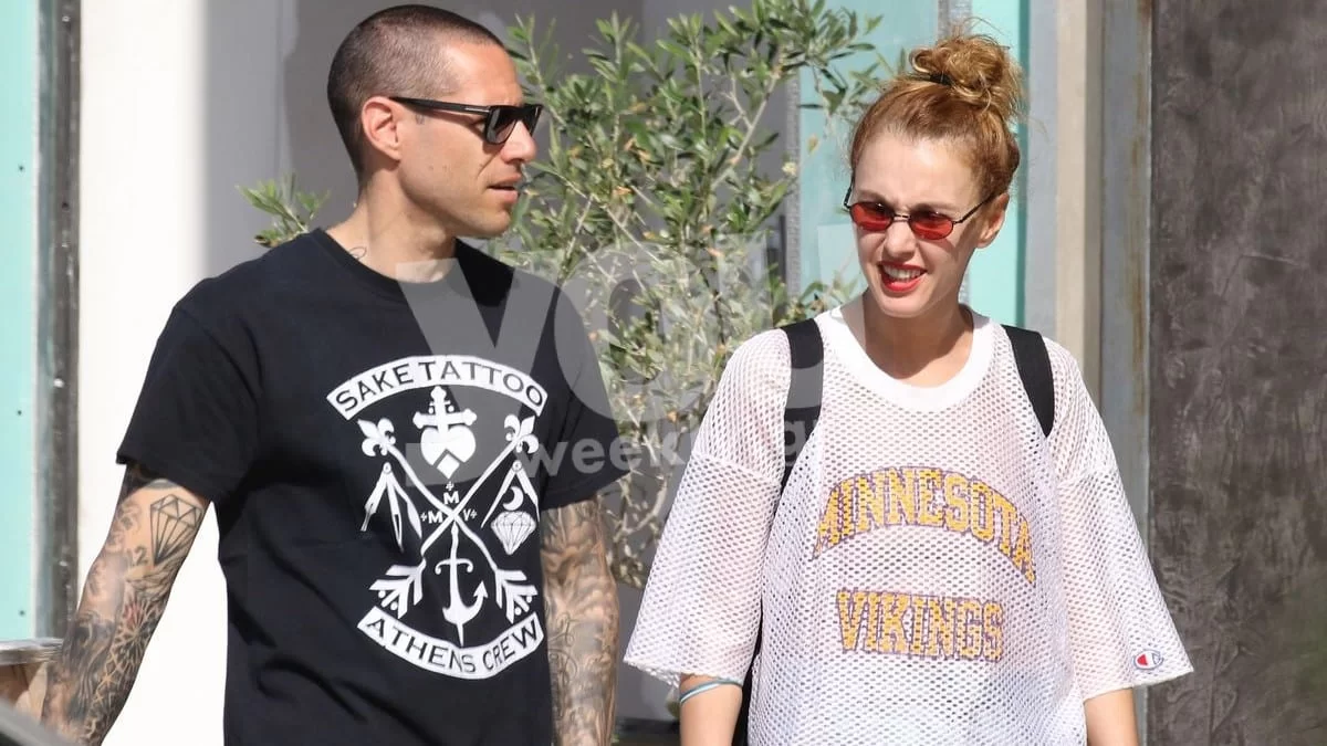 Βγαλμένο από περιοδικό το σπίτι Τάμτα και Κασιδόκωστα στα Νότια Προάστια - Φωτεινό και ολόλευκο