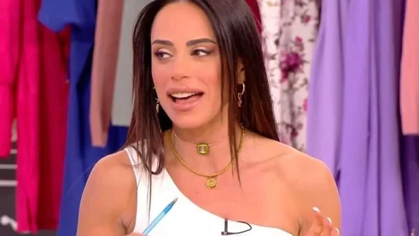 «Ειλικρινά είναι μέχρι να πάρω ανάποδες!» - Αδιανόητο ξέσπασμα της Αντωνά για τον Κωνσταντίνο Εμμανουήλ