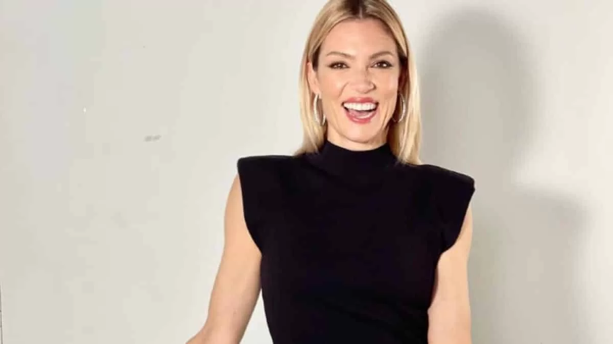 Με καστανό μαλλί και πιο αδύνατη - Η φωτογραφία της Βίκυς Καγιά από το παρελθόν που λίγοι έχουν δει