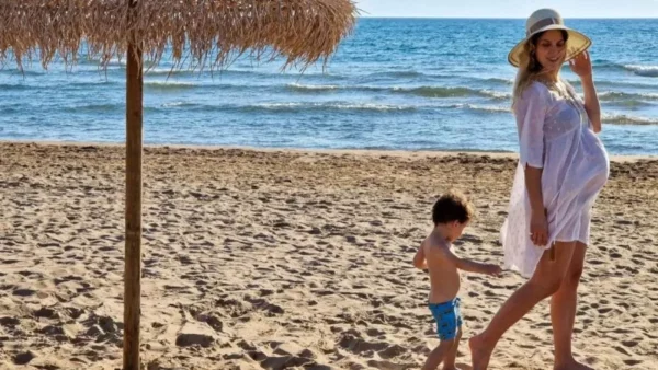 Μαντώ Γαστεράτου: Ο γιος της ζήλεψε τη δόξα της μπέμπας - Δείτε που τον βρήκε