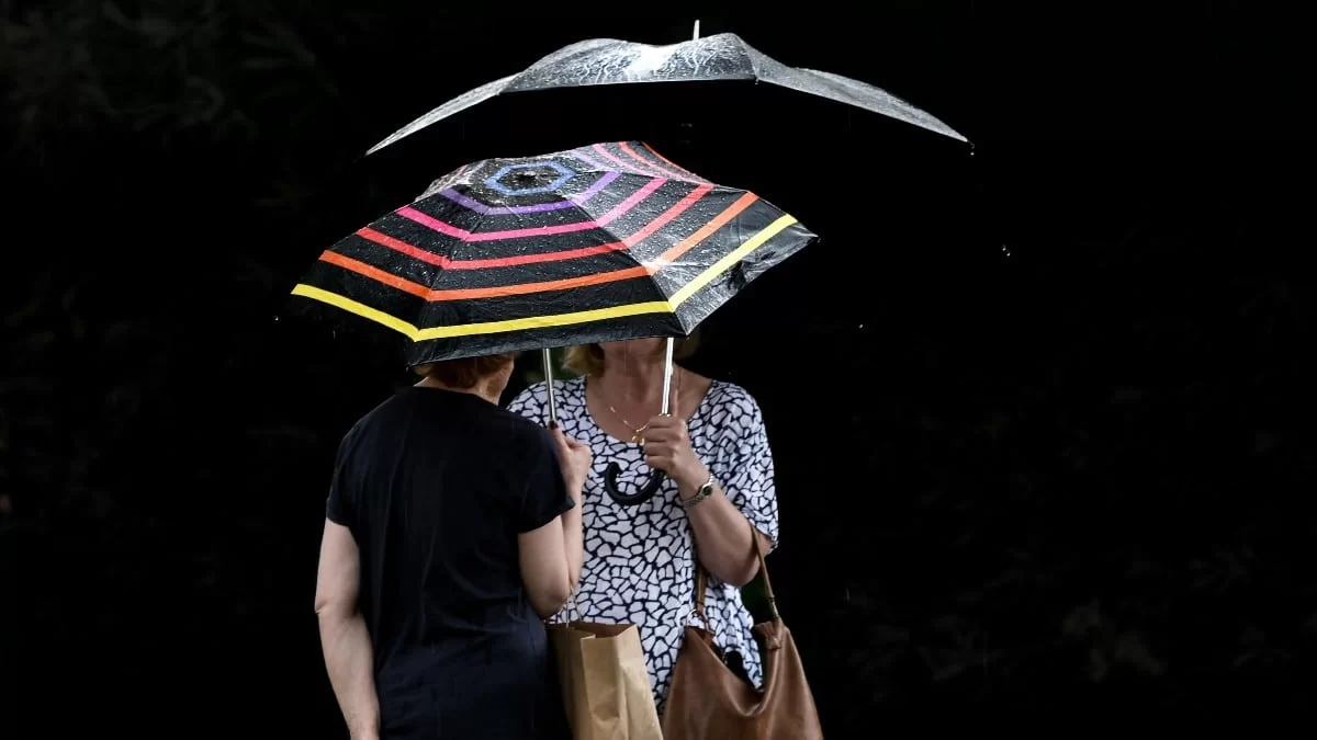 Βροχερός και σήμερα (14/8) ο καιρός - Πού θα φτάσει η θερμοκρασία