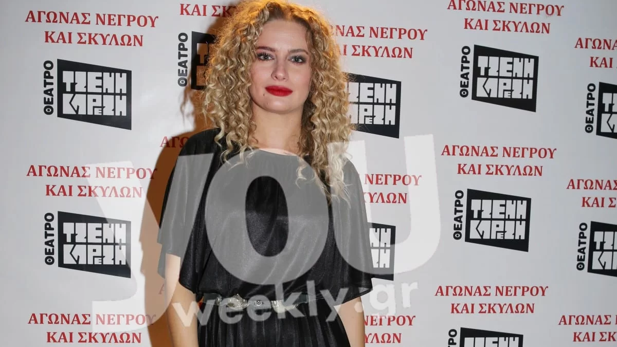 Πόζαρε με το μπικίνι της μέσα σε καταπράσινα νερά - Η καλοκαιρινή συνήθεια της Ντόρας Μακρυγιάννη