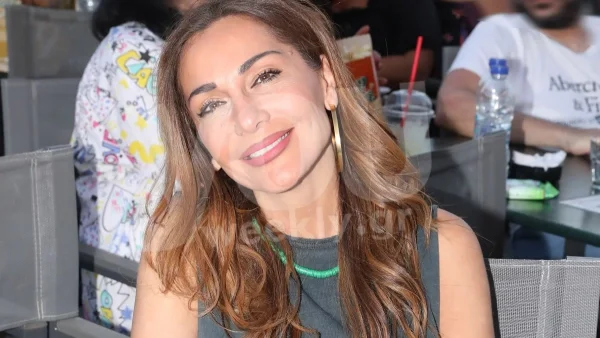 Έζησε δύσκολα παιδικά χρόνια - Τι δουλειά έκανε η μητέρα της Δέσποινας Βανδή