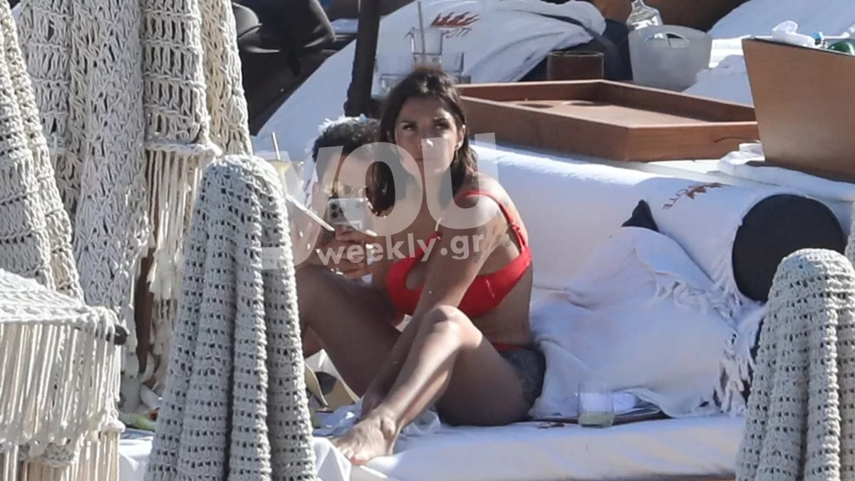 Στη Μύκονο η ''χρυσή'' κληρονόμος Elletra Lamborghini - Tα ''καυτά'' φιλιά με πασίγνωστο dj