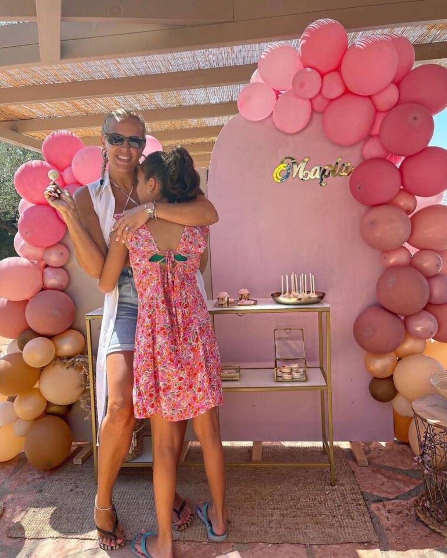 Έλενα Ασημακοπούλου