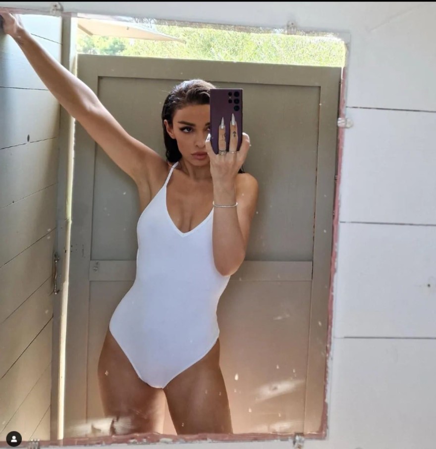 Ανάρτηση Ελένης Φουρέιρα