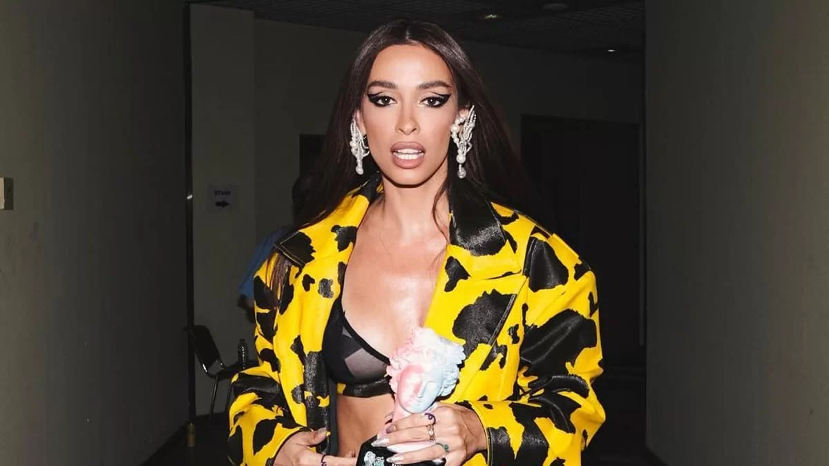 Με crop top και χαμηλοκάβαλο παντελόνι - Το βίντεο της Ελένης Φουρέιρα μετά τις φήμες της εγκυμοσύνης