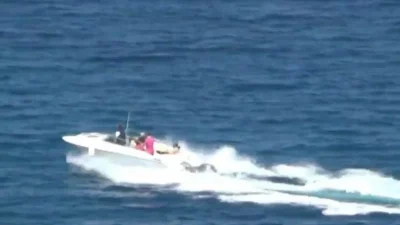 «Γιατί μου κόψανε το χέρι;» - Συγκλονίζουν τα λόγια του 15χρονου που τραυματίστηκε από ταχύπλοο στην Άνδρο