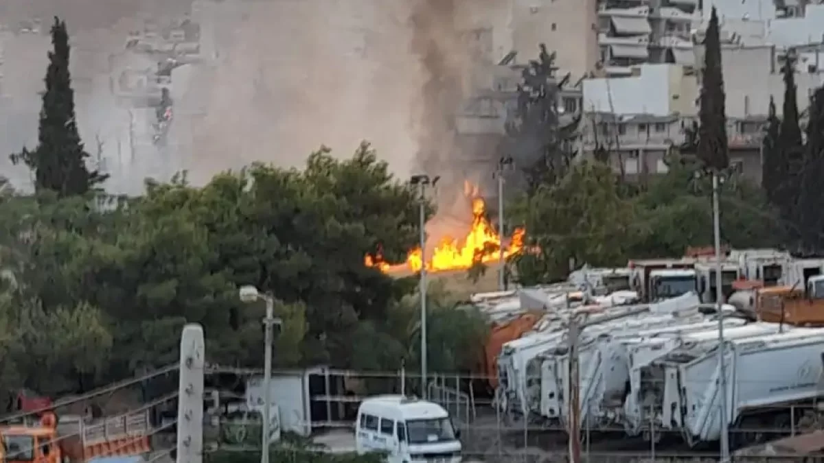 Φωτιά στη Νίκαια