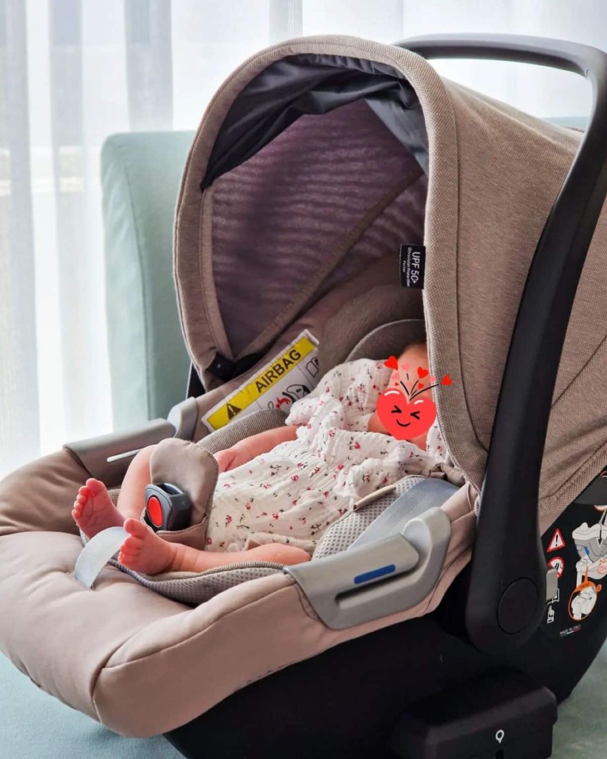 Η κόρη της Μαντώς Γαστεράτου στο μαιευτήριο