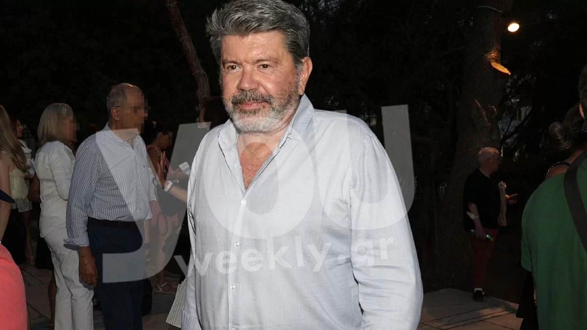 Άλλοι σε νησιά και ο Γιάννης Λάτσιος στην Κηφισιά - Η σπάνια selfie του από το καλοκαίρι στην Αθήνα