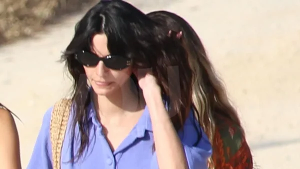 Πιο αδύνατη από ποτέ η Ηλιάνα Παπαγεωργιου - Το βίντεο με φουλ μικροσκοπικό μπικίνι αποκάλυψε την αλλαγή στο σώμα της