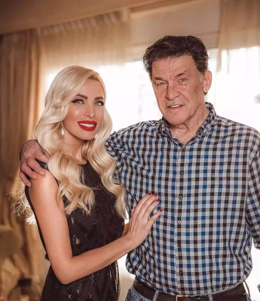 Κατερίνα Καινούργιου μπαμπάς