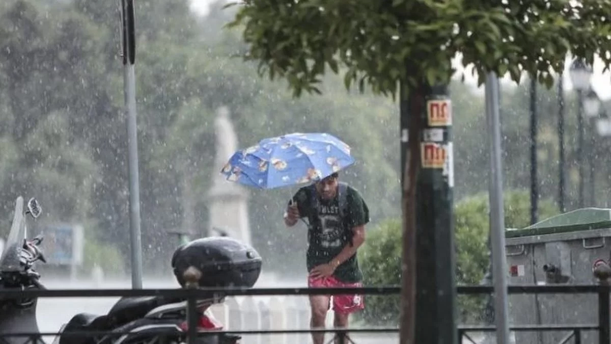 Καιρός: Το σκηνικό θα θυμίζει χειμώνα - Έρχονται ισχυρές καταιγίδες μετά τον Δεκαπενταύγουστο