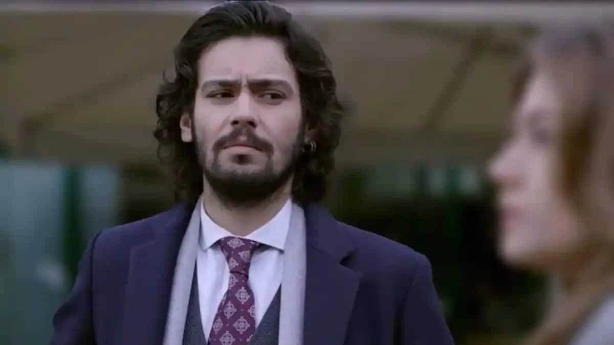 Elif: Ο Κερέμ αλλάζει από τη μια στιγμή στην άλλη στάση απέναντι στη Μελέκ