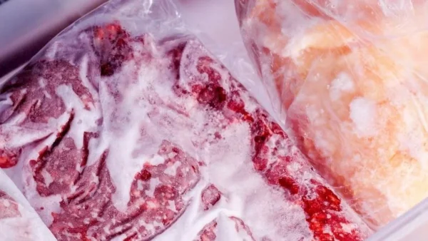 Το λάθος που κάνουμε όλοι με τον κιμά - Πώς θα γίνει το τέλειο ξεπάγωμα με 3 απλά βήματα