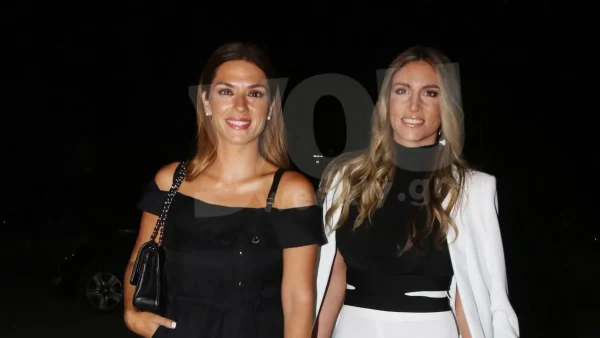 Δεκάδες σχόλια κάτω από την κοινή ανάρτηση της Αθηνάς Οικονομάκου με την Βάσω Λασκαράκη