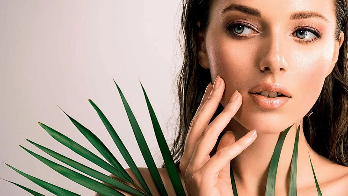 Lifting προσώπου για νεανικό δέρµα χωρίς ρυτίδες & χαλάρωση!