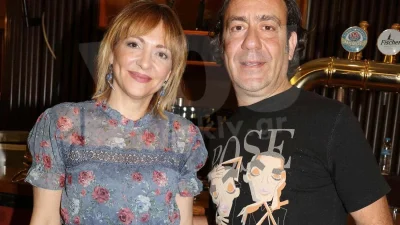 Τέρμα cozy και σε γήινους τόνους το σπίτι της Ηρώς Λούπη - Ο λόγος που ο Καλυβάτσης δεν μένει πια σε σκάφος