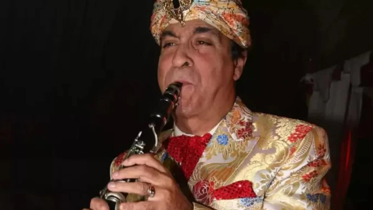 «Ο Γιώργος Μάγγας ζει και βασιλεύει» - Χαμός με το μεγάλο λάθος που έγινε με τον καλλιτέχνη