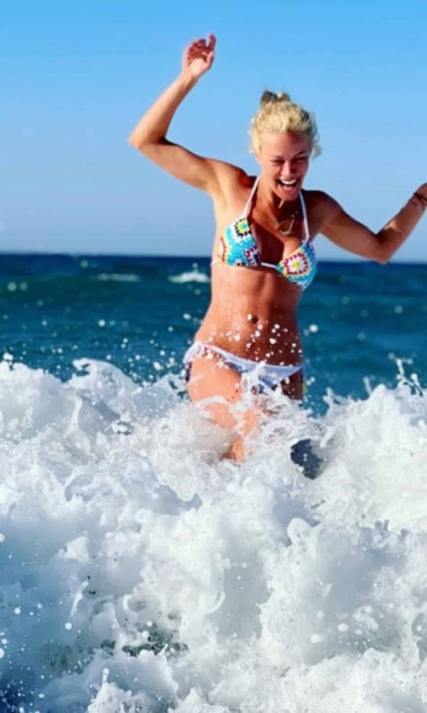 Νέα στιγμιότυπα από τις διακοπές της Ζέτας Μακρυπούλια