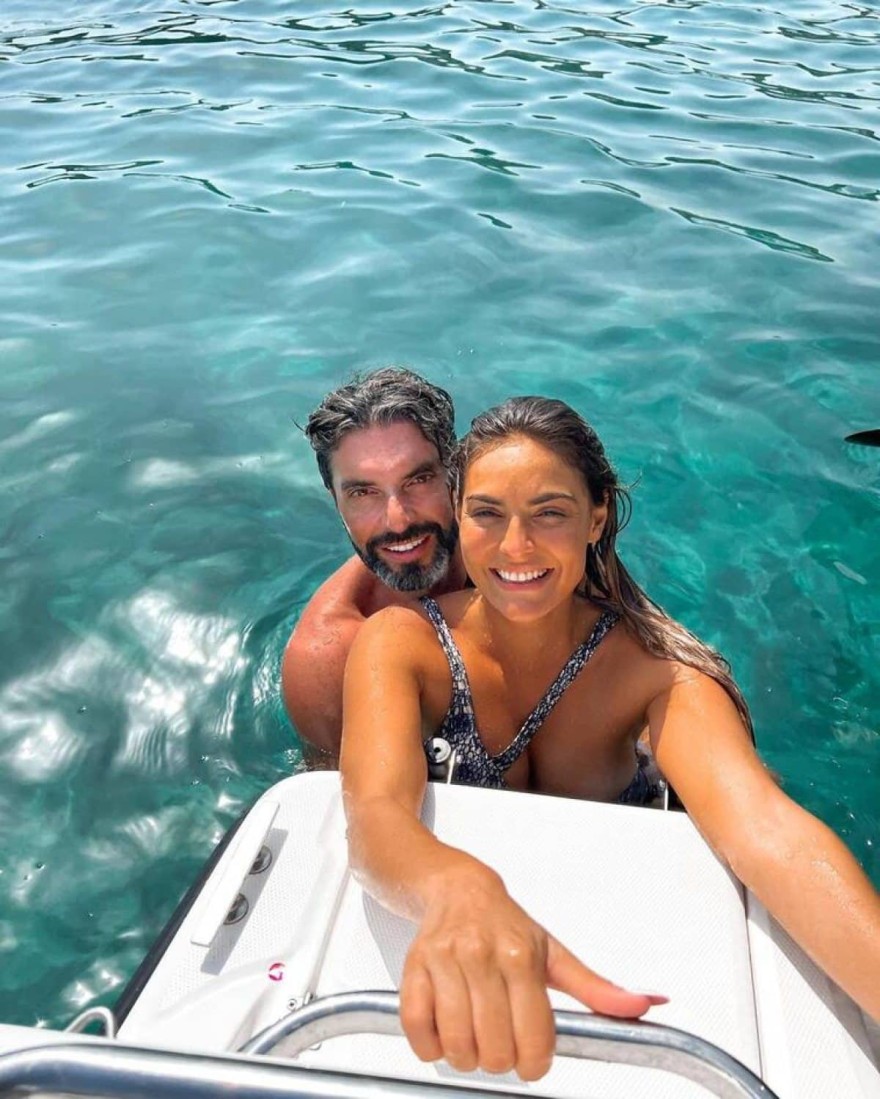 Σπύρος Μαρτίκας - Βρισηίδα Ανδριώτου: Τρυφερά ενσταντανέ