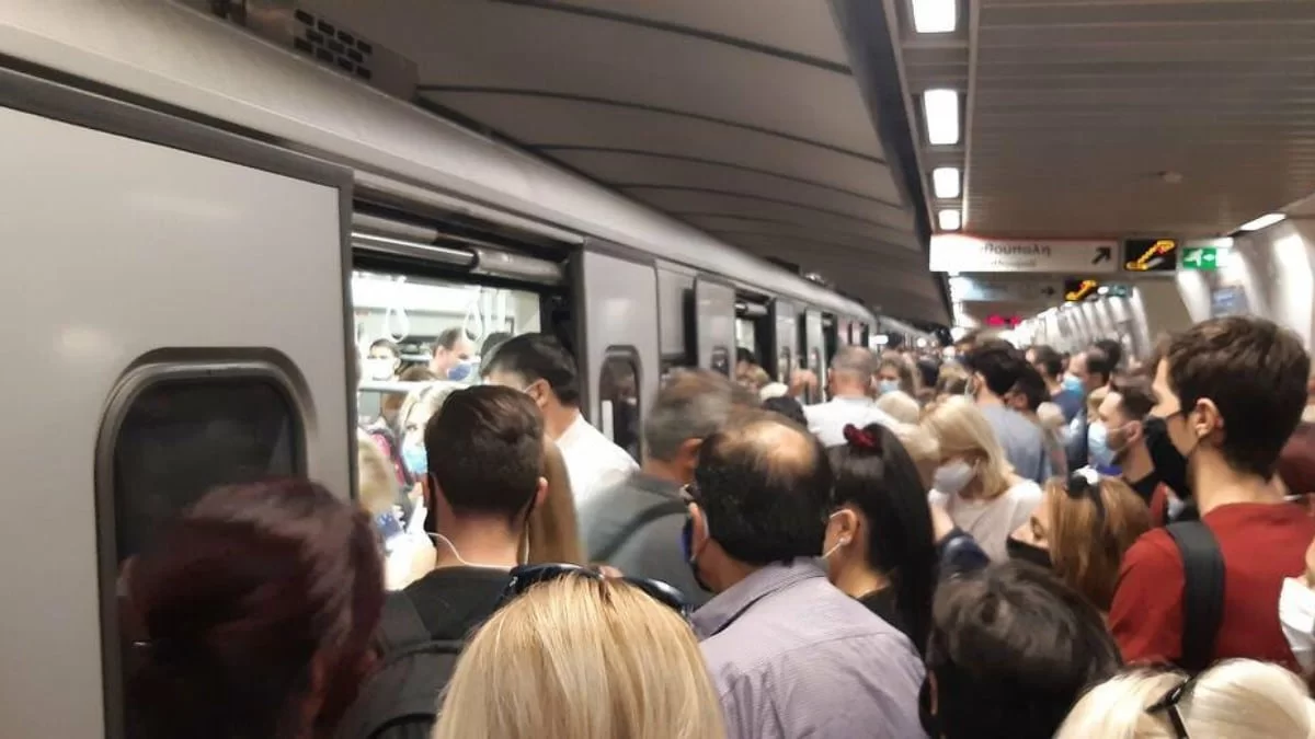 Μεγάλες αλλαγές στις μετακινήσεις - Για αυτούς θα ισχύει μειωμένο εισιτήριο στα ΜΜΜ από εδώ και στο εξής