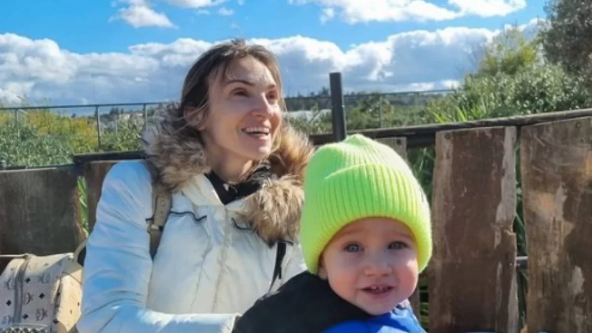 Με τούρτα μεγαλύτερη και από το παιδί της - Οι τρυφερές ευχές της Μορφούλα Ντώνα για τα 2α γενέθλια του γιου της