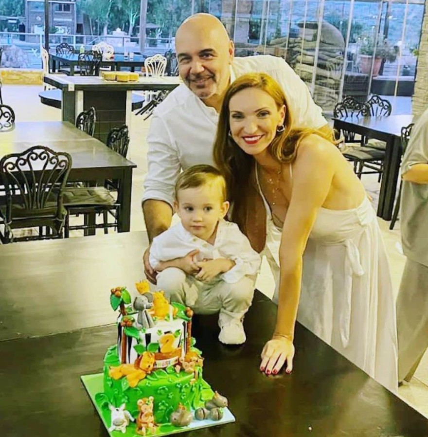 Μορφούλα Ντώνα οικογένεια