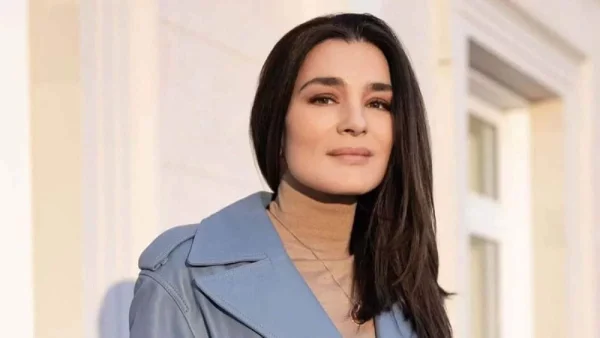 Χωρίς σουτιέν στην παραλία η Μαρία Ναυπλιώτου - Η πιο "καυτή" ανάρτηση της ηθοποιού στα 52 της