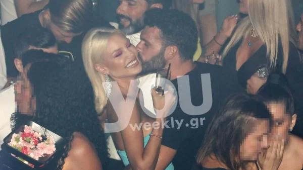 Καβάλα στα άλογα - Παναγιώταρου και Σχίζας έκαναν ιππασία μέσα σε θάλασσα με φόντο ηλιοβασίλεμα