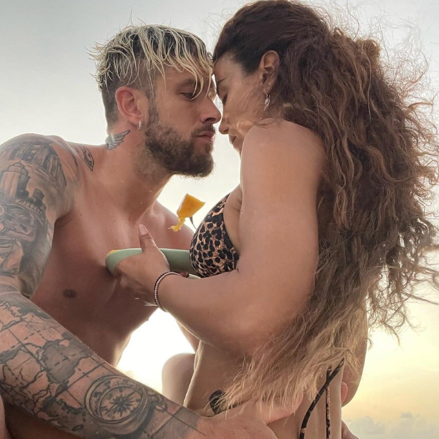 Η ανάρτηση του Πασχαλάκη για τα γενέθλια της Παπαδοπούλου