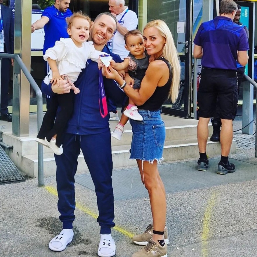 Λευτέρης Πετρούνιας - Βασιλική Μιλλούση