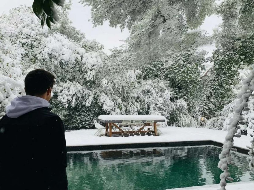 Μαρία Μπακοδήμου πισίνα σπιτιού