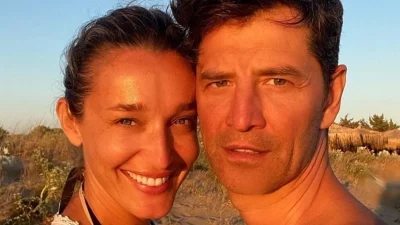 Ολόλευκο και πολύ μεγάλο - Το σκάφος που κάνει τις βόλτες του ο Ρουβάς με τη Ζυγούλη και τα παιδιά