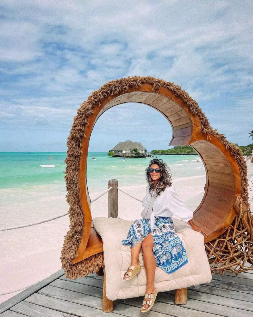 Ευγενία Σαμαρά - παραλία