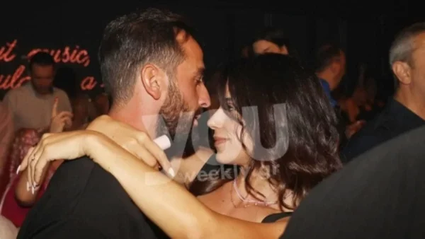 Το δημόσιο " Σ'αγαπώ"  και οι τρυφερές ευχές του Άρη Σοϊλέδη για την ονομαστική εορτή της Μαρίας Αντωνά