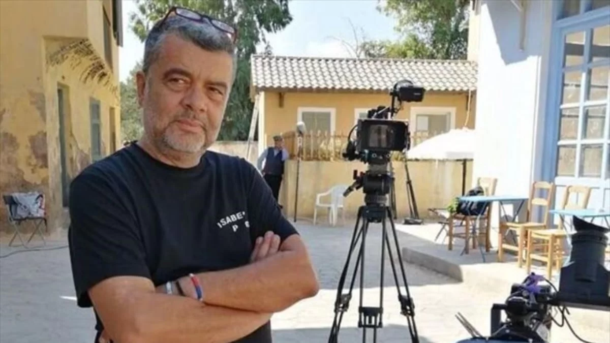 ''Η ματιά του στα πράγματα, η φαντασία'' - O Σπύρος Μιχαλόπουλος μιλάει για την τεράστια επιτυχία των «Άγριων Μελισσών»