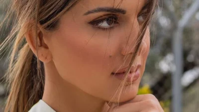 Άκρως μαυρισμένη και ανανεωμένη η Σταματίνα Τσιμτσιλή - Πόζαρε με το μαγιό της