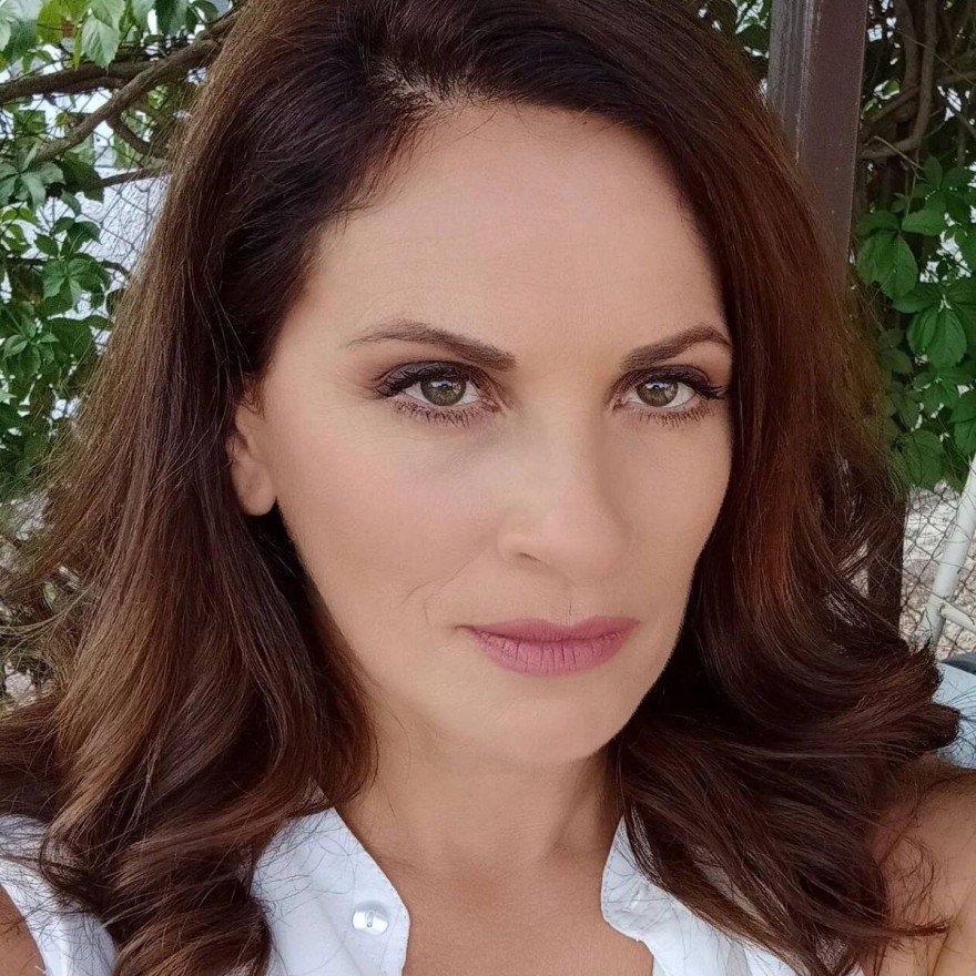 Θεοφανία Παπαθωμά - look